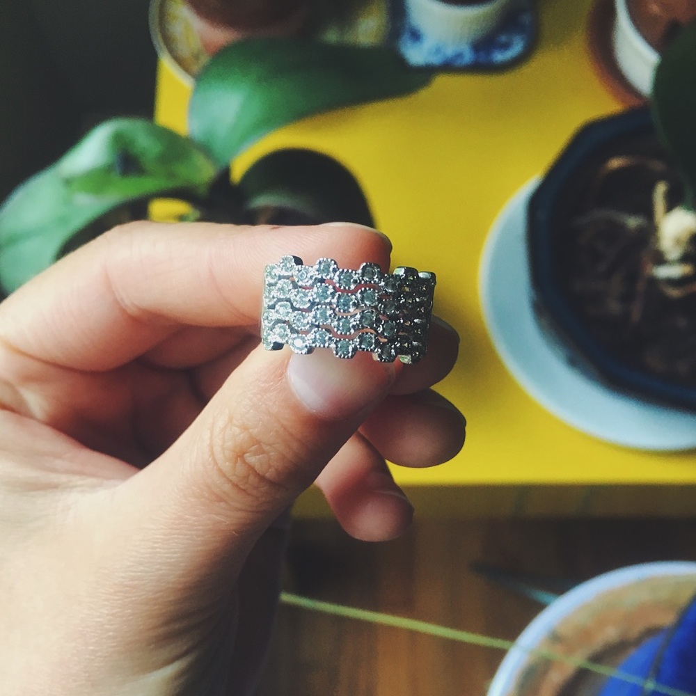 ⭐️Wide Diamond Band Ring